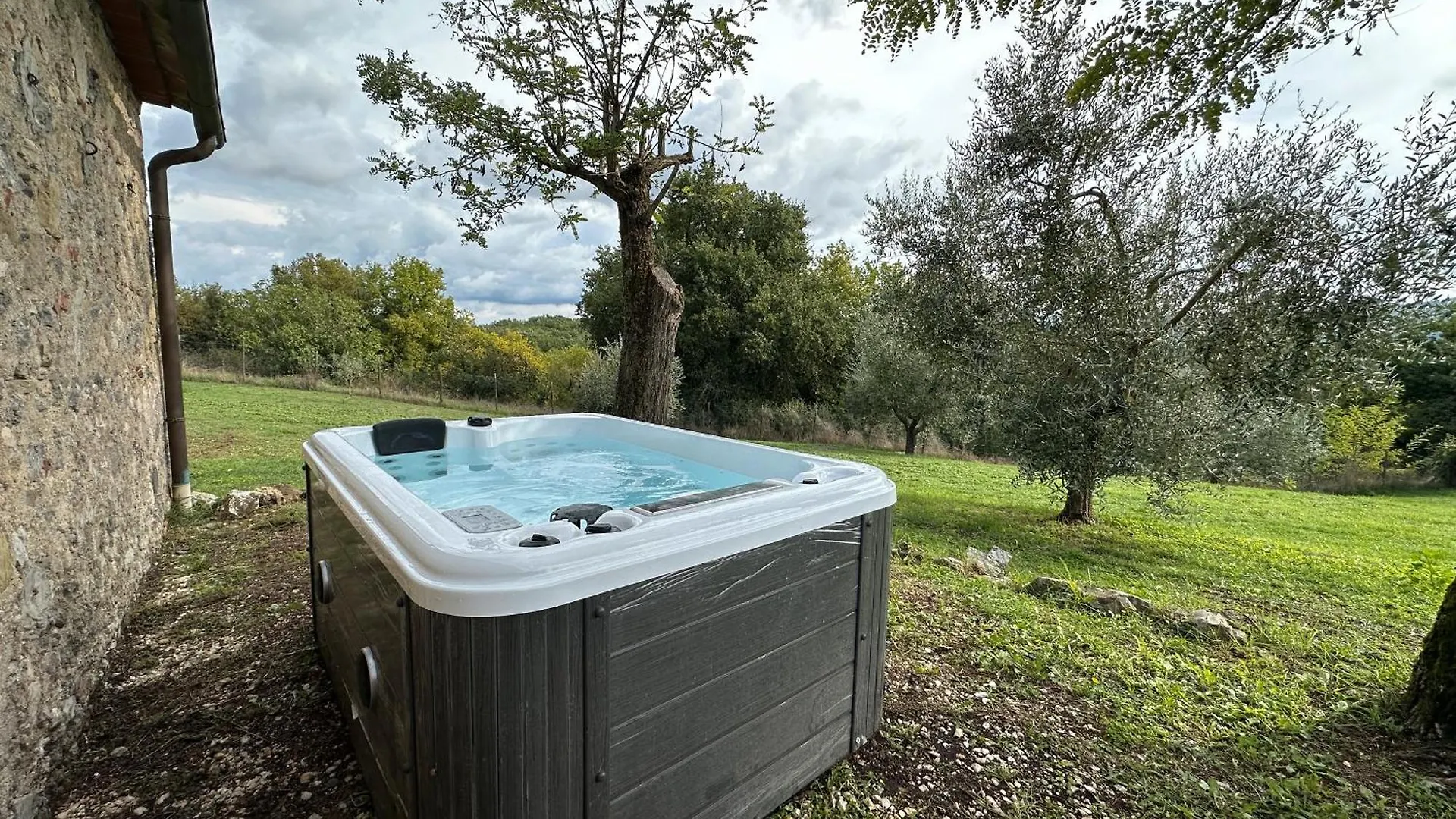 Agriturismo Le Ville Lano Italy