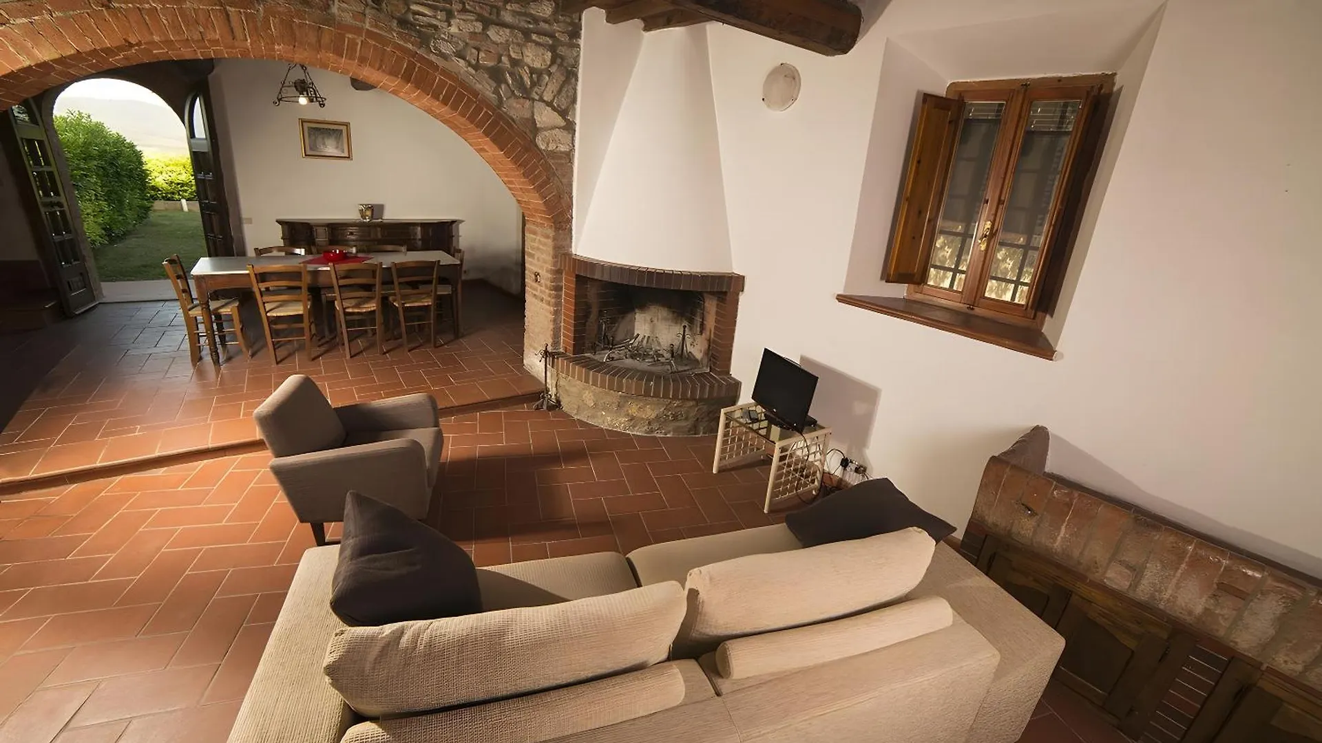 Agriturismo Le Ville Lano Italy
